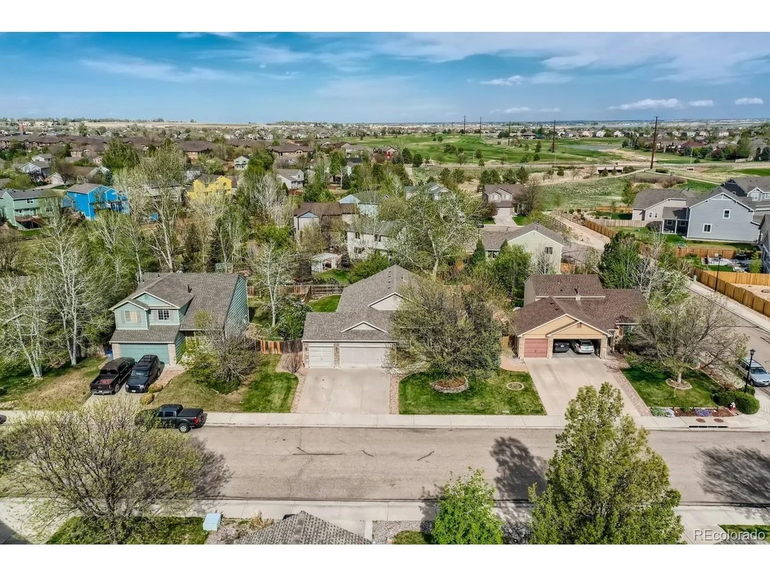 Photo of 738 Sandpoint Dr