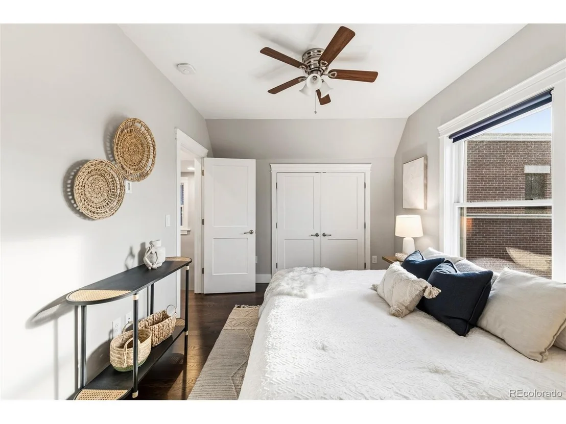 Photo of 3321 Bryant St
