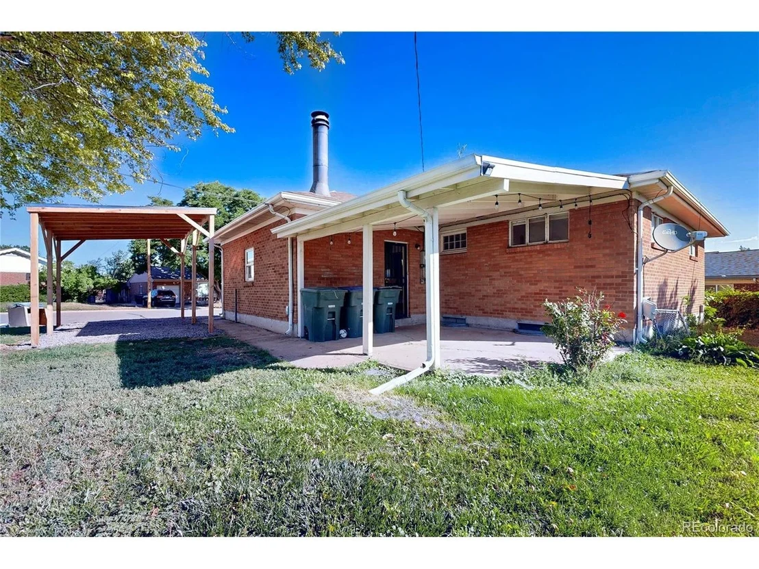 Photo of 780 Emerson Cir