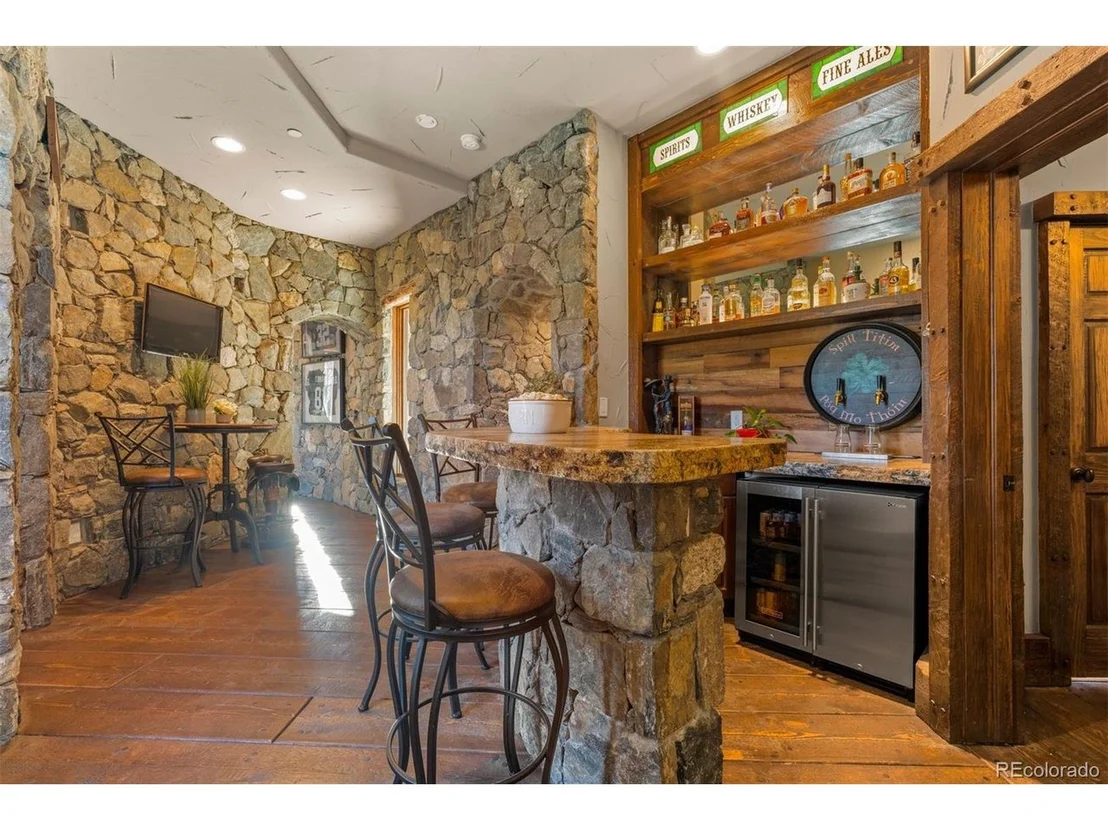 Photo of 142 Outpost Ln