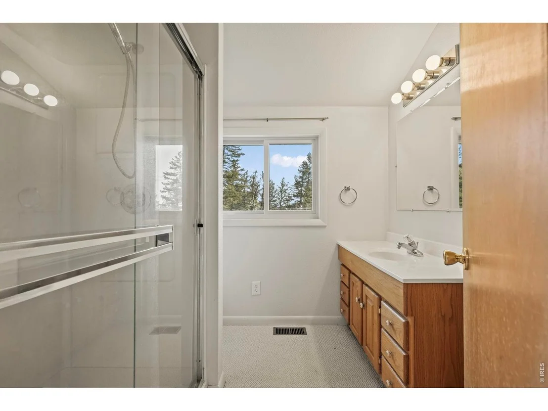 Photo of 172 Tall Pine Ln