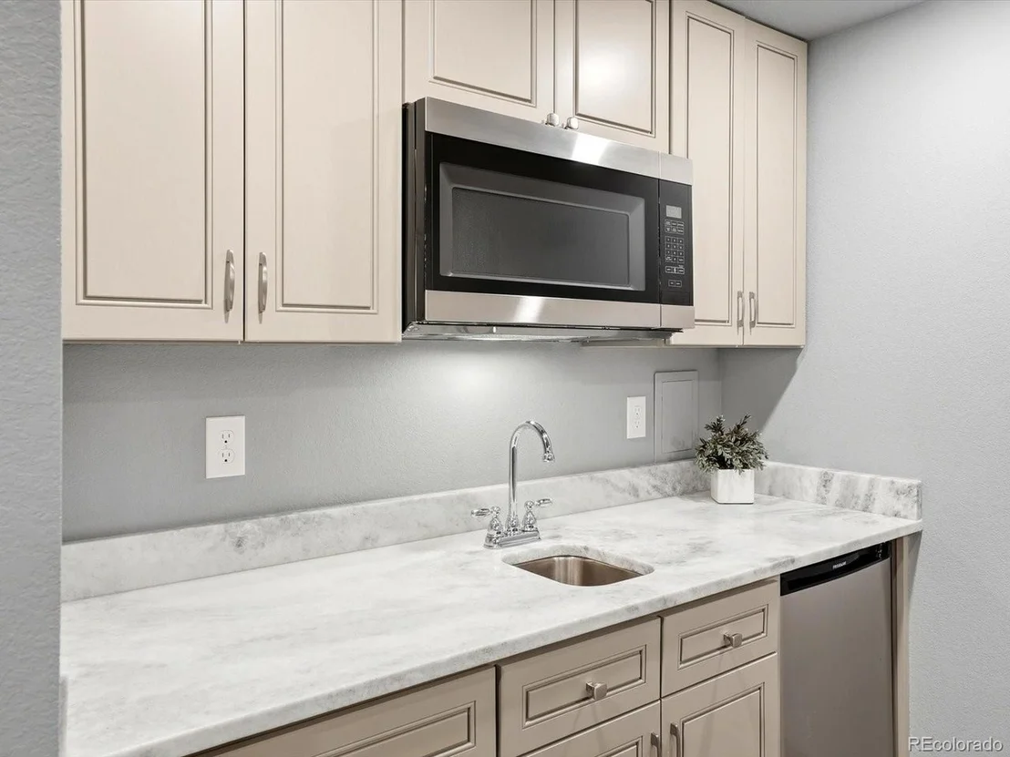 Photo of 982 High Point Trl
