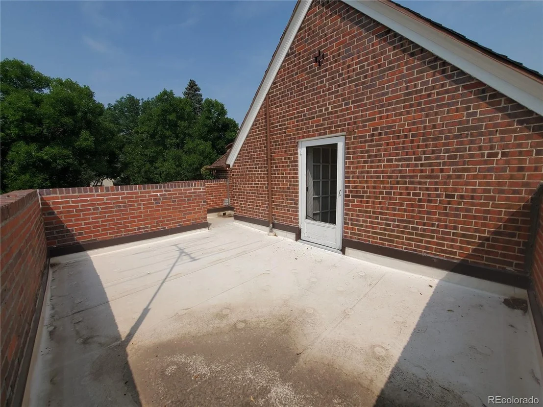 Photo of 356 Dexter St