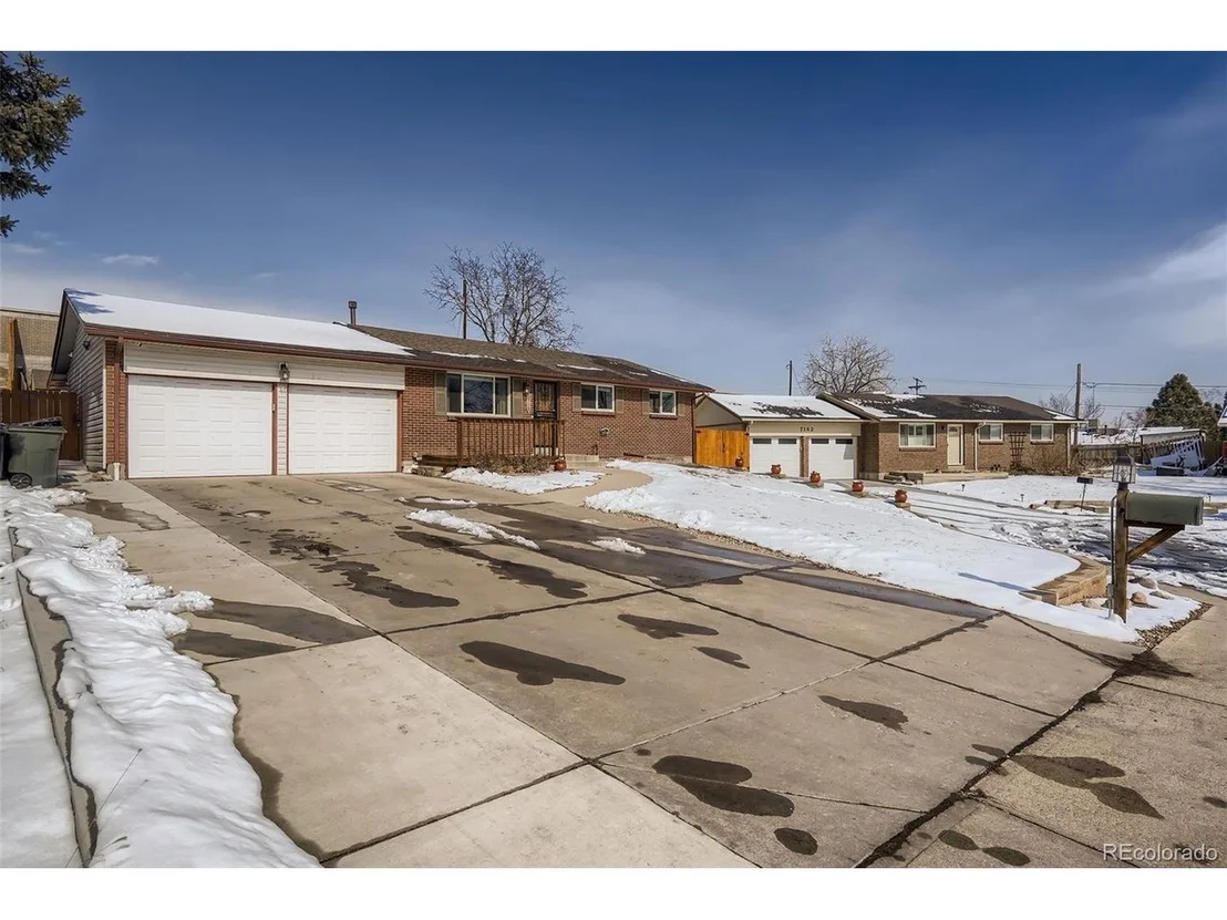 Photo of 6913 W 71st Pl