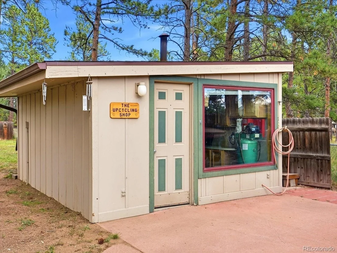 Photo of 30402 Hilltop Dr