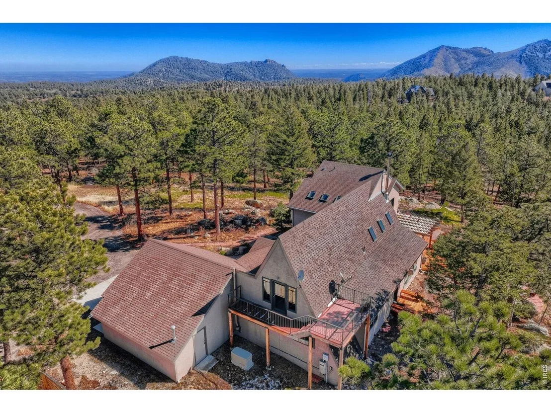 Photo of 6010 Flagstaff Rd