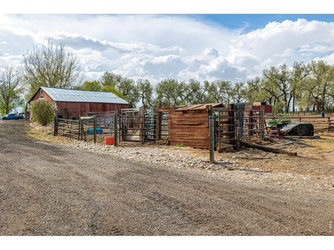 Photo of 40078 County Road 23