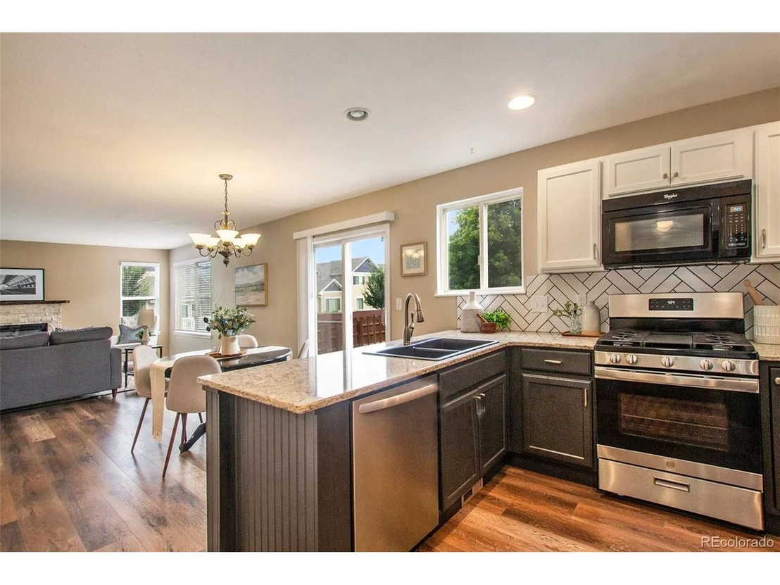 Photo of 1203 Dewey Dr
