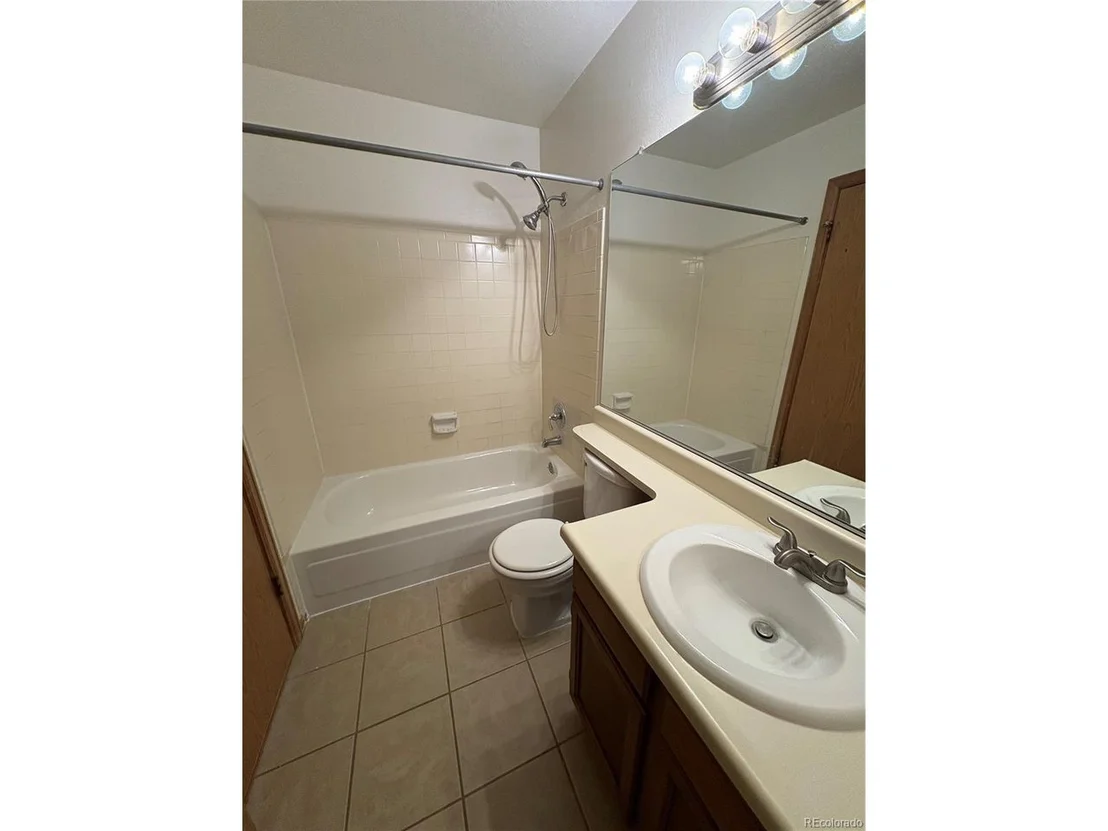 Photo of 21124 E Powers Cir