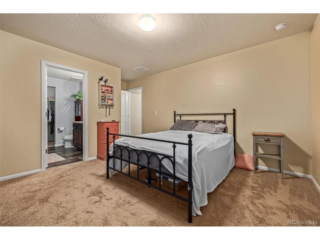 Photo of 47351 Iris Ave