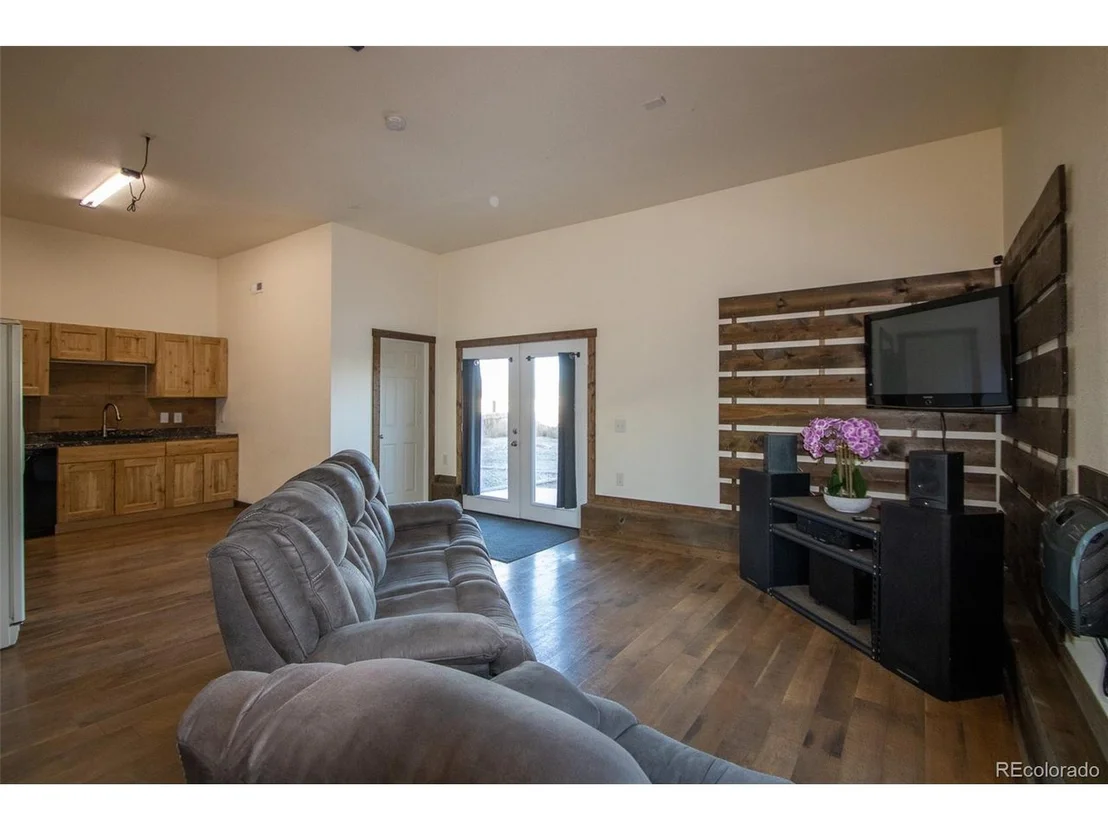 Photo of 260 4th Ave