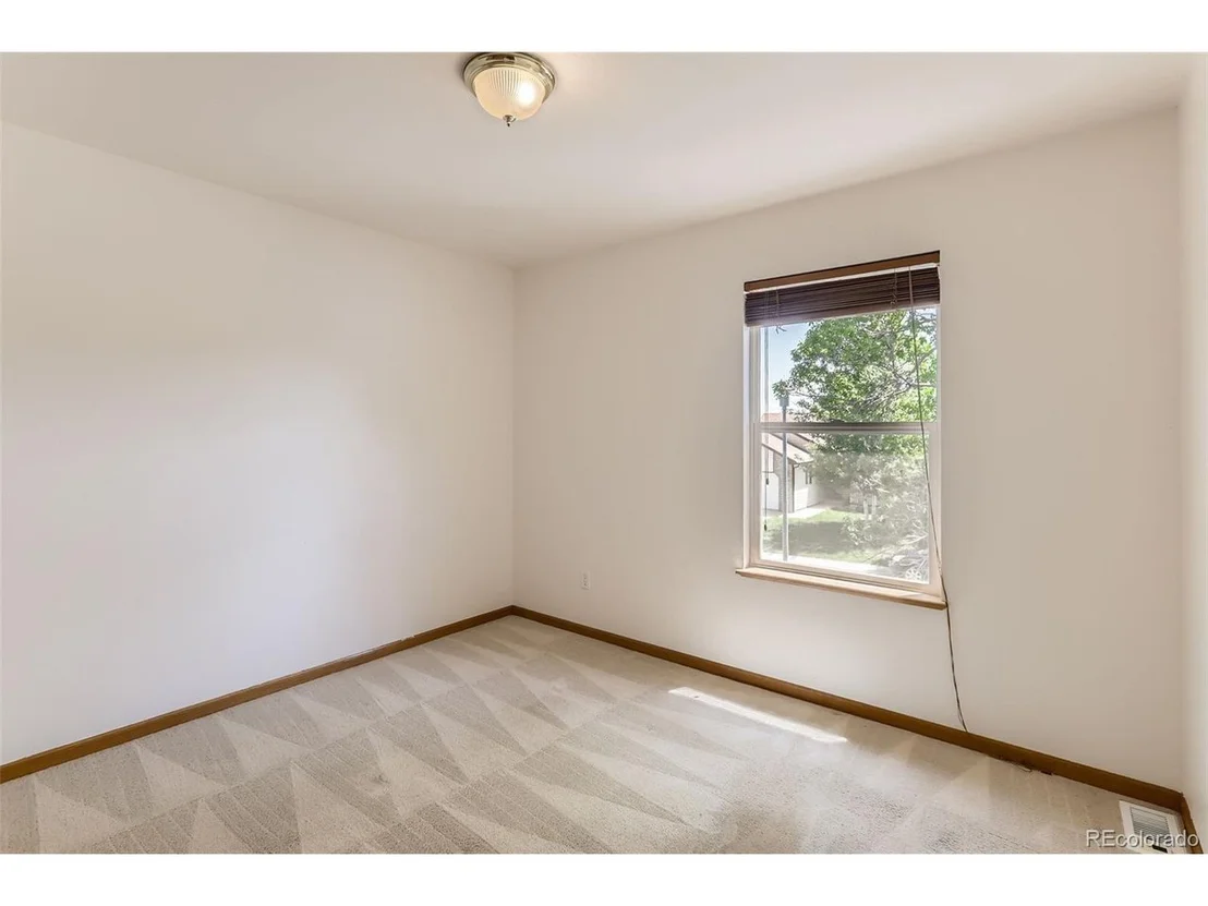 Photo of 2221 Nicholas Dr