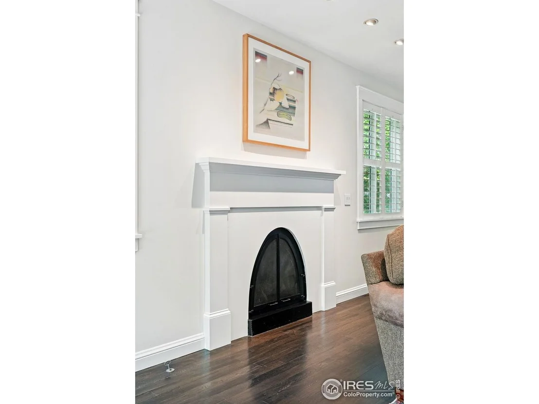 Photo of 3219 7th St
