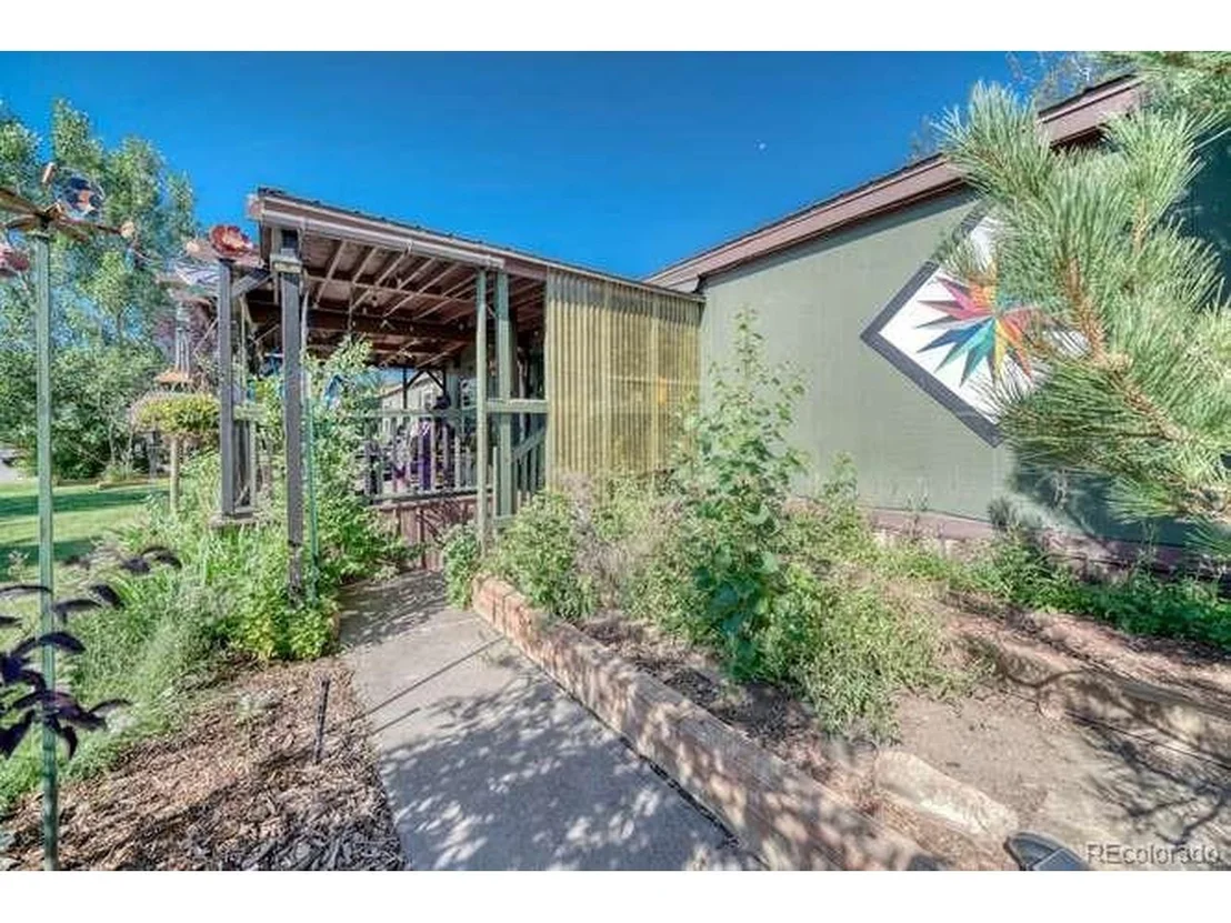 Photo of 115 Arapahoe Rd