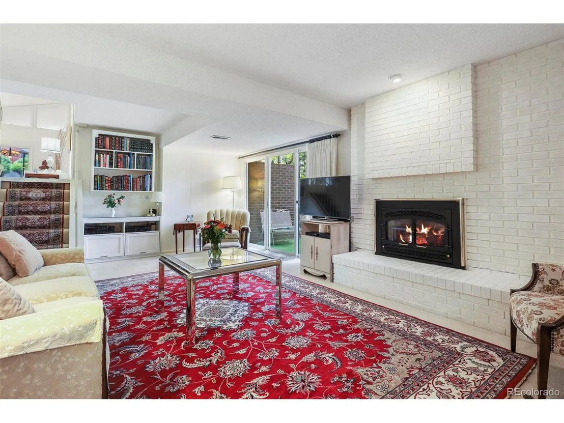 Photo of 300 Fox Dr