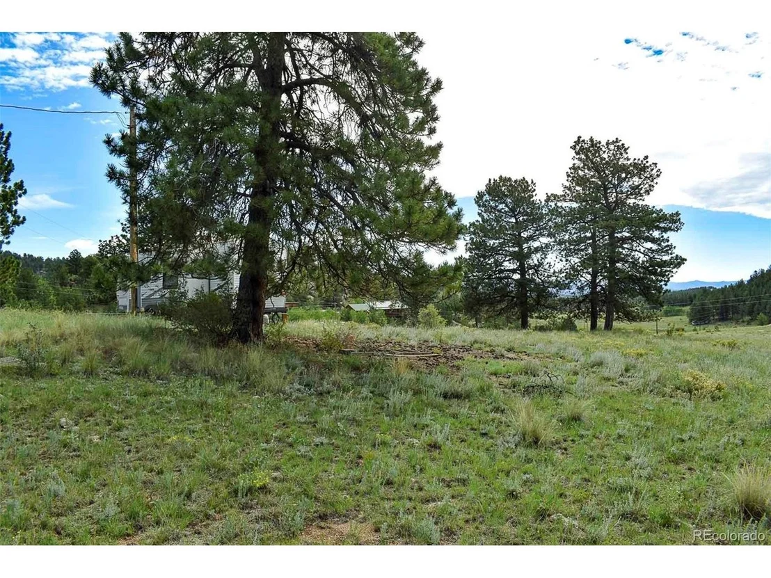 Photo of 32 Peak Dr