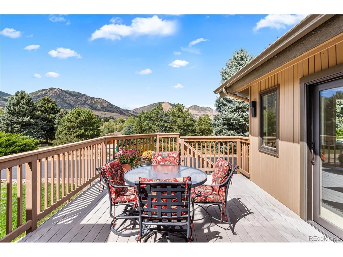 Photo of 5590 Crestbrook Dr