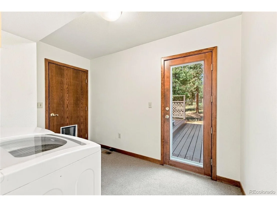 Photo of 211 Cedar Way