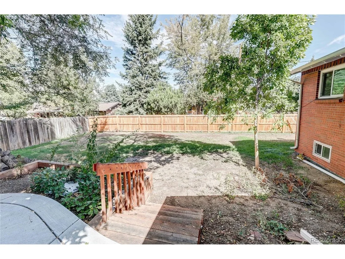 Photo of 3005 Flora Ln