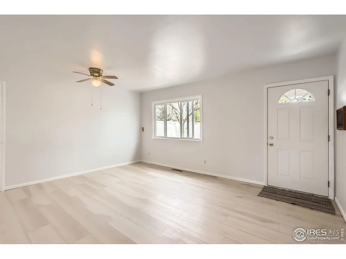 Photo of 214 2nd St