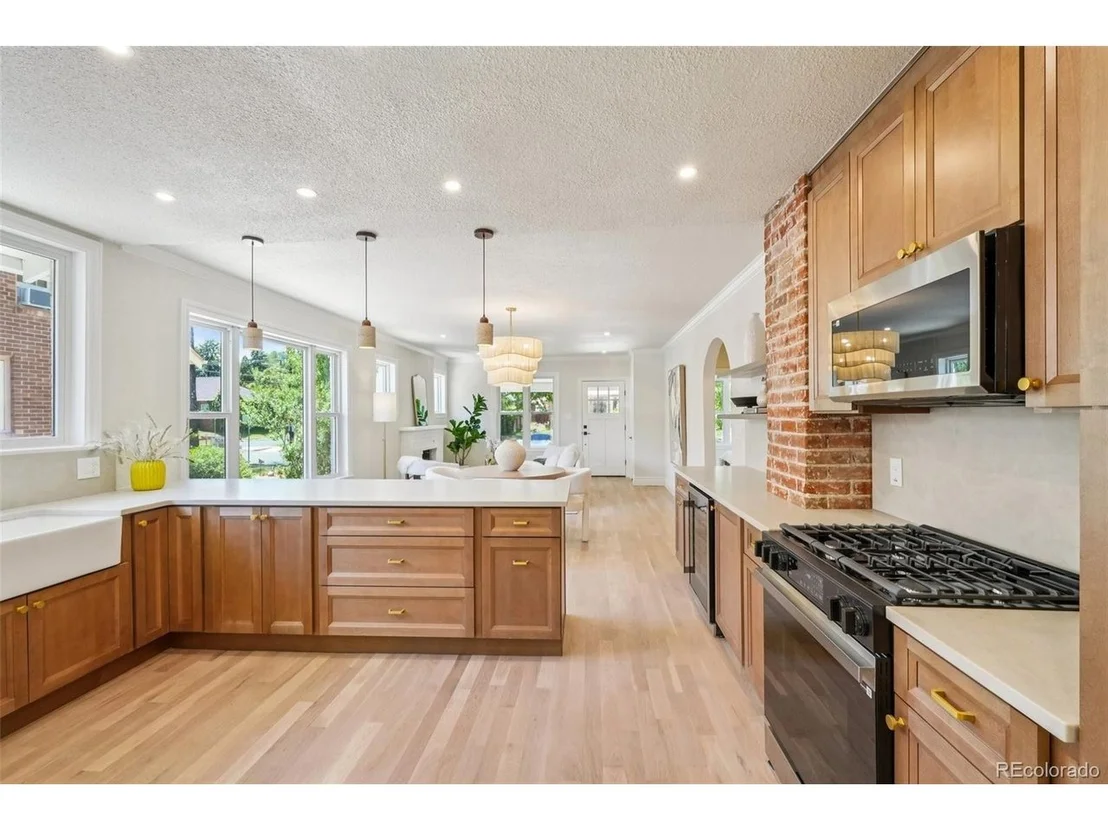 Photo of 4214 King St