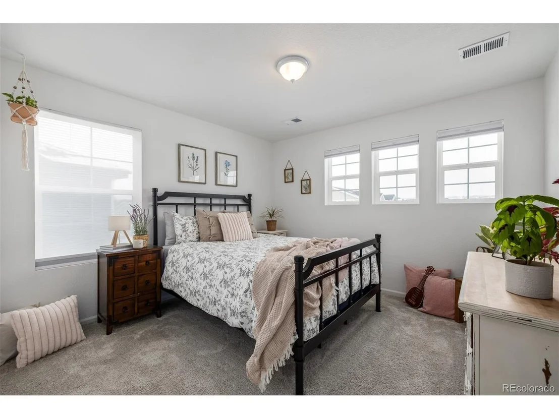 Photo of 5529 Gray Wolf Ln