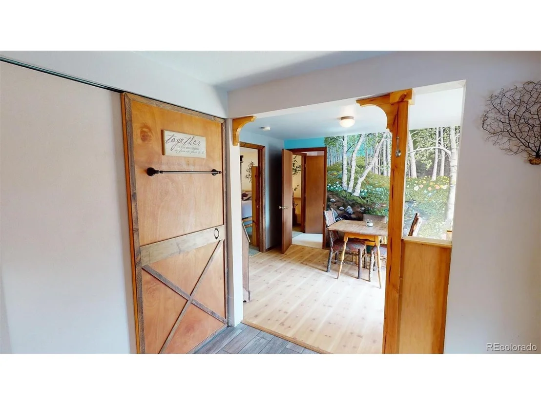 Photo of 452 Cascade Cir