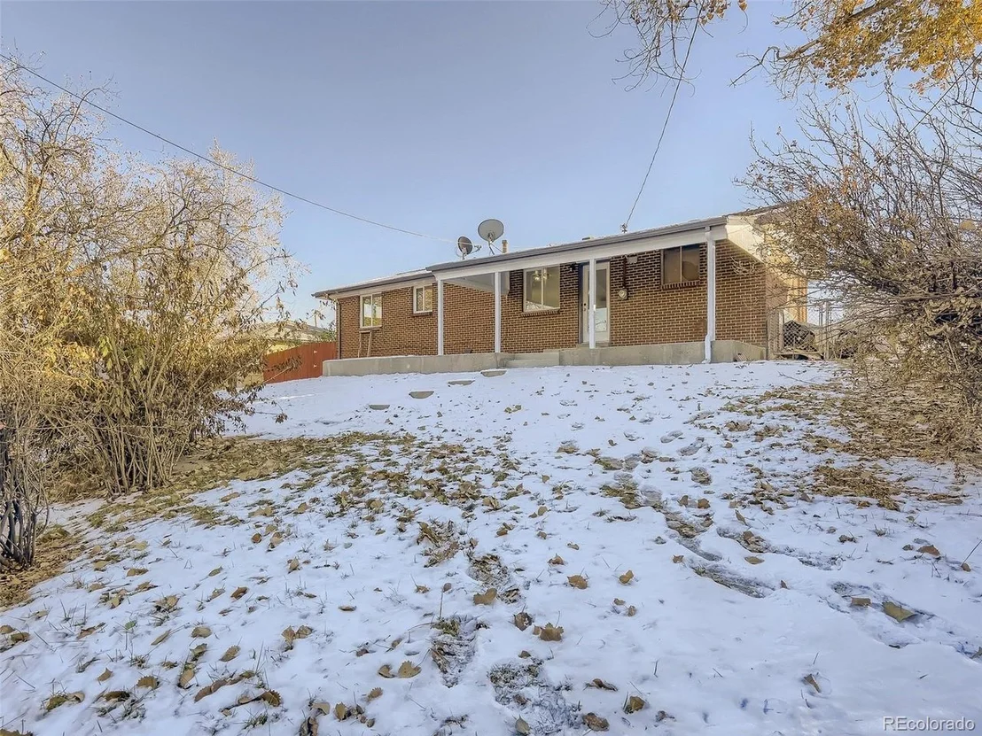 Photo of 6571 Benton Cir