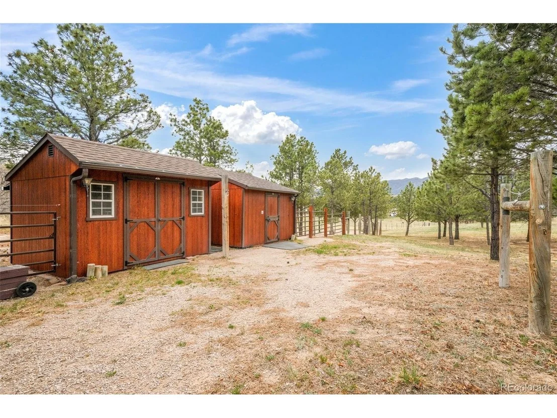 Photo of 2985 Mount Herman Rd