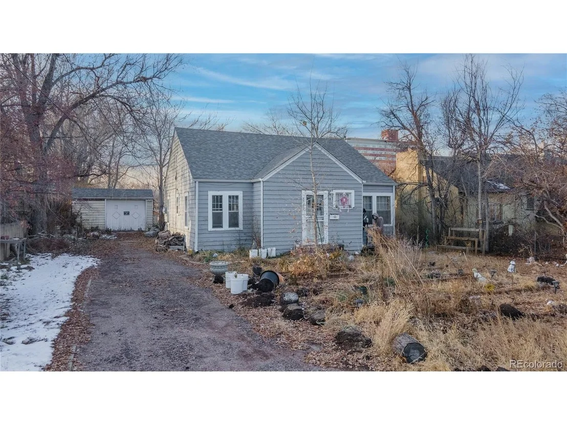 Photo of 3711 Jay St