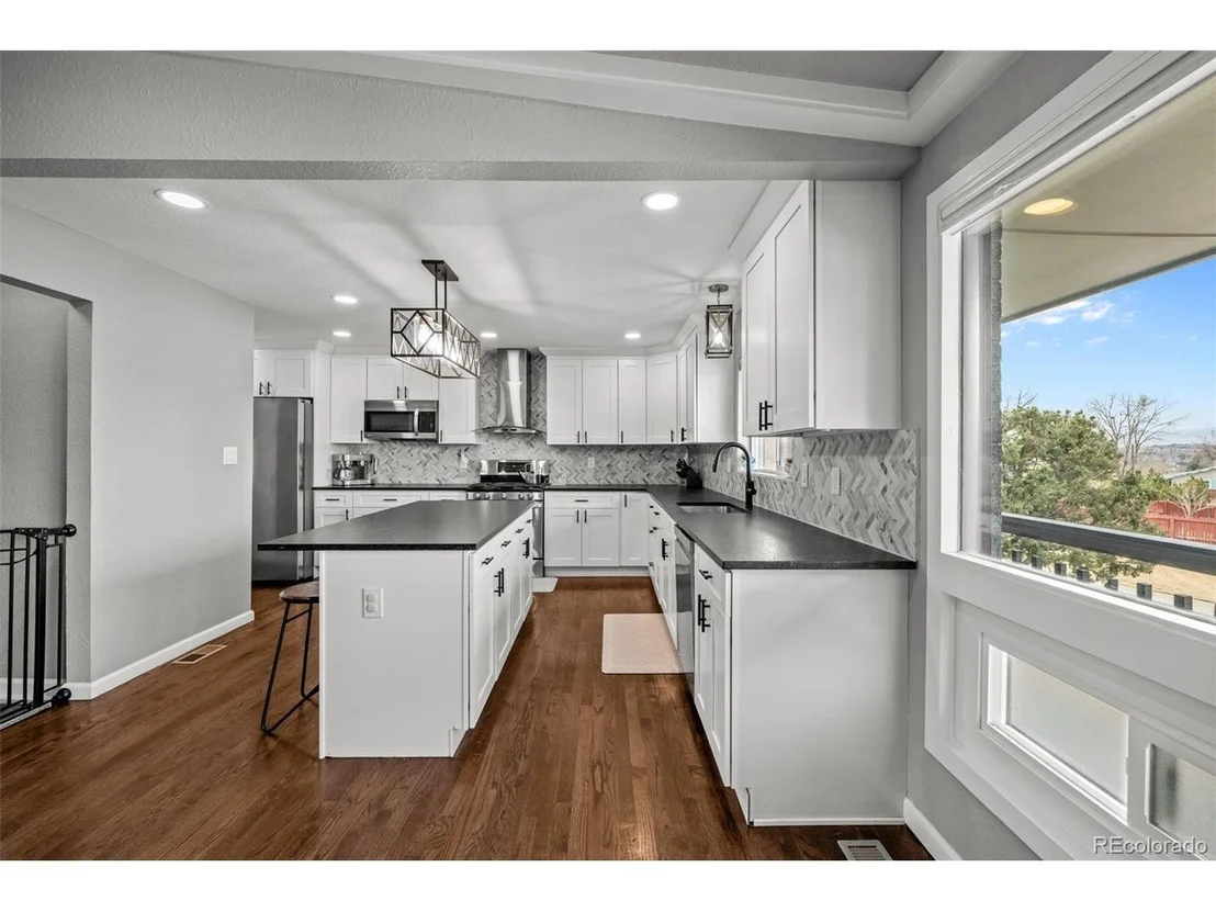 Photo of 8104 Turnpike Dr