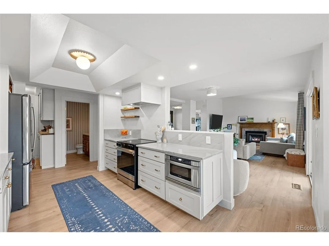 Photo of 755 Old Stone Dr