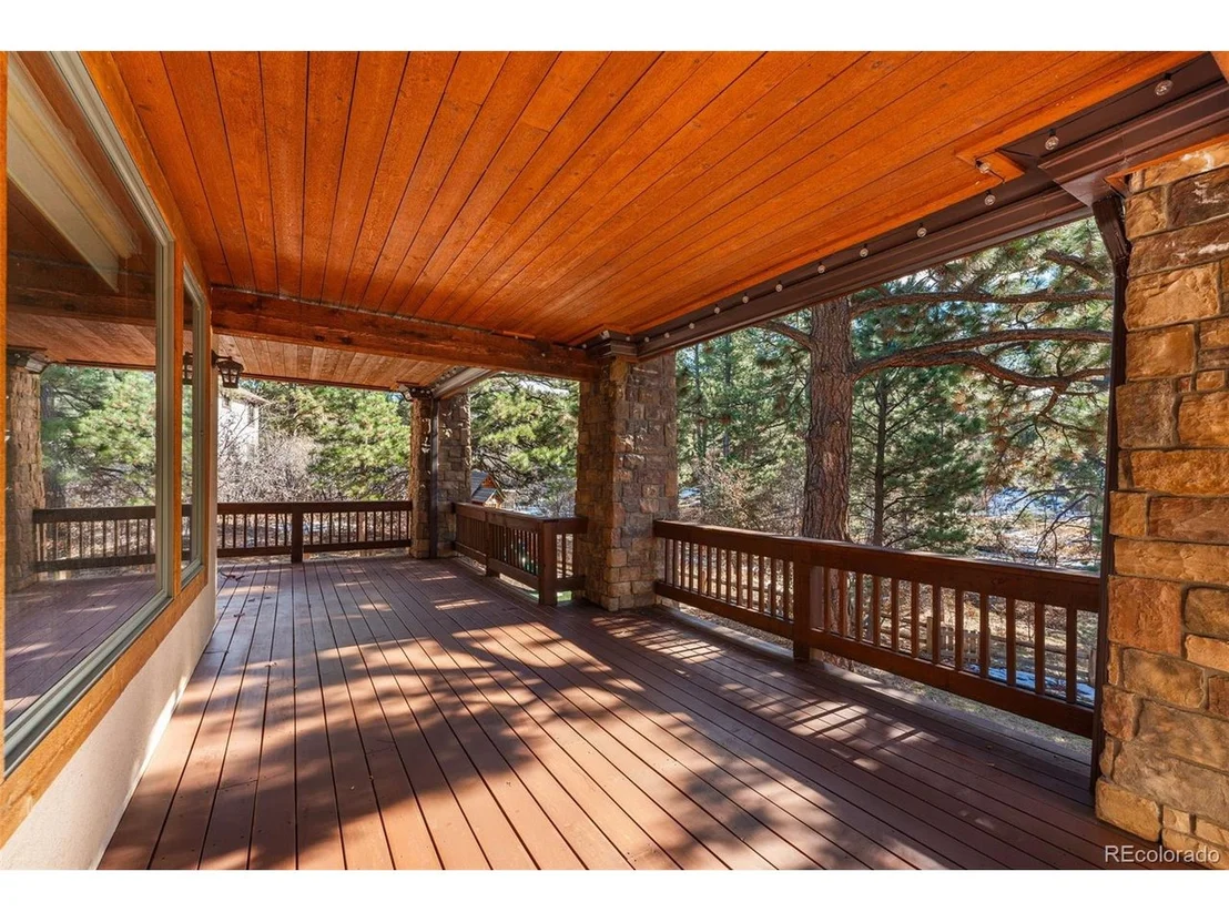 Photo of 2392 Saddleback Dr