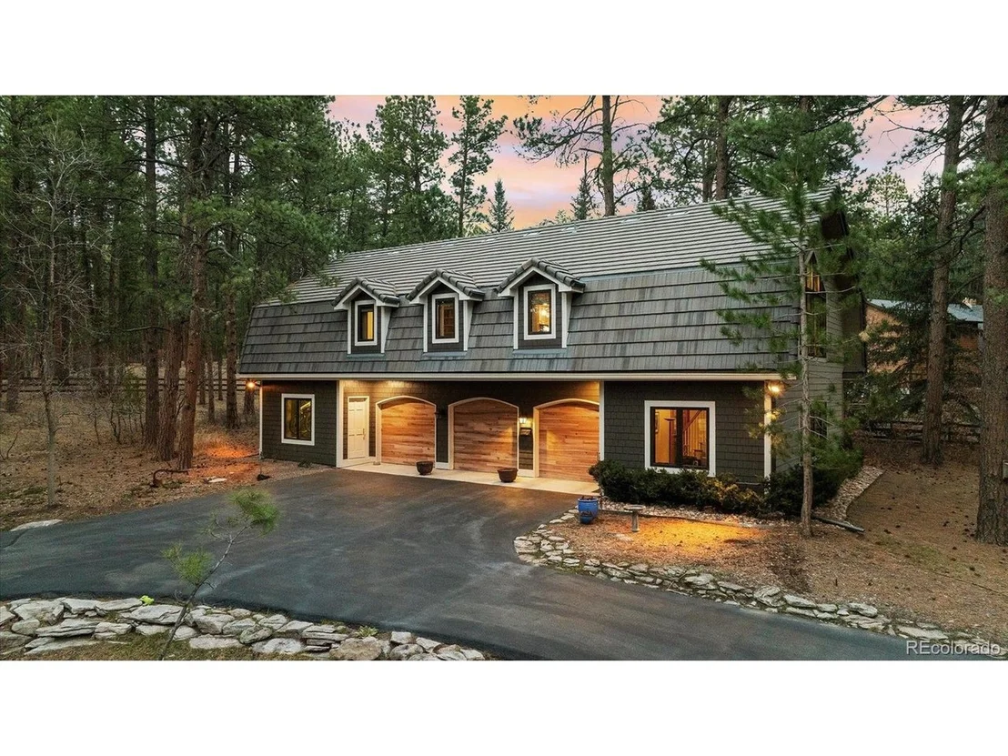 Photo of 590 Grey Squirrel Way