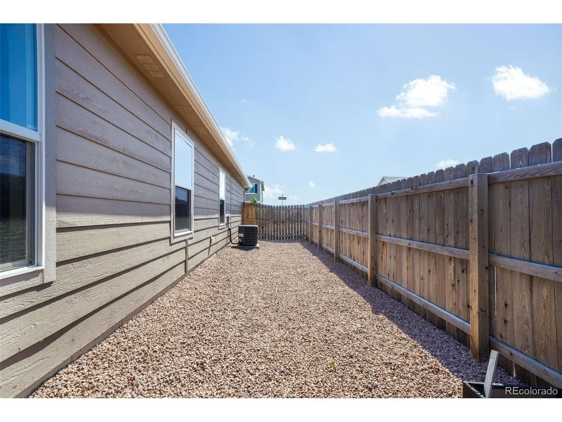 Photo of 7704 Cruzer Hts