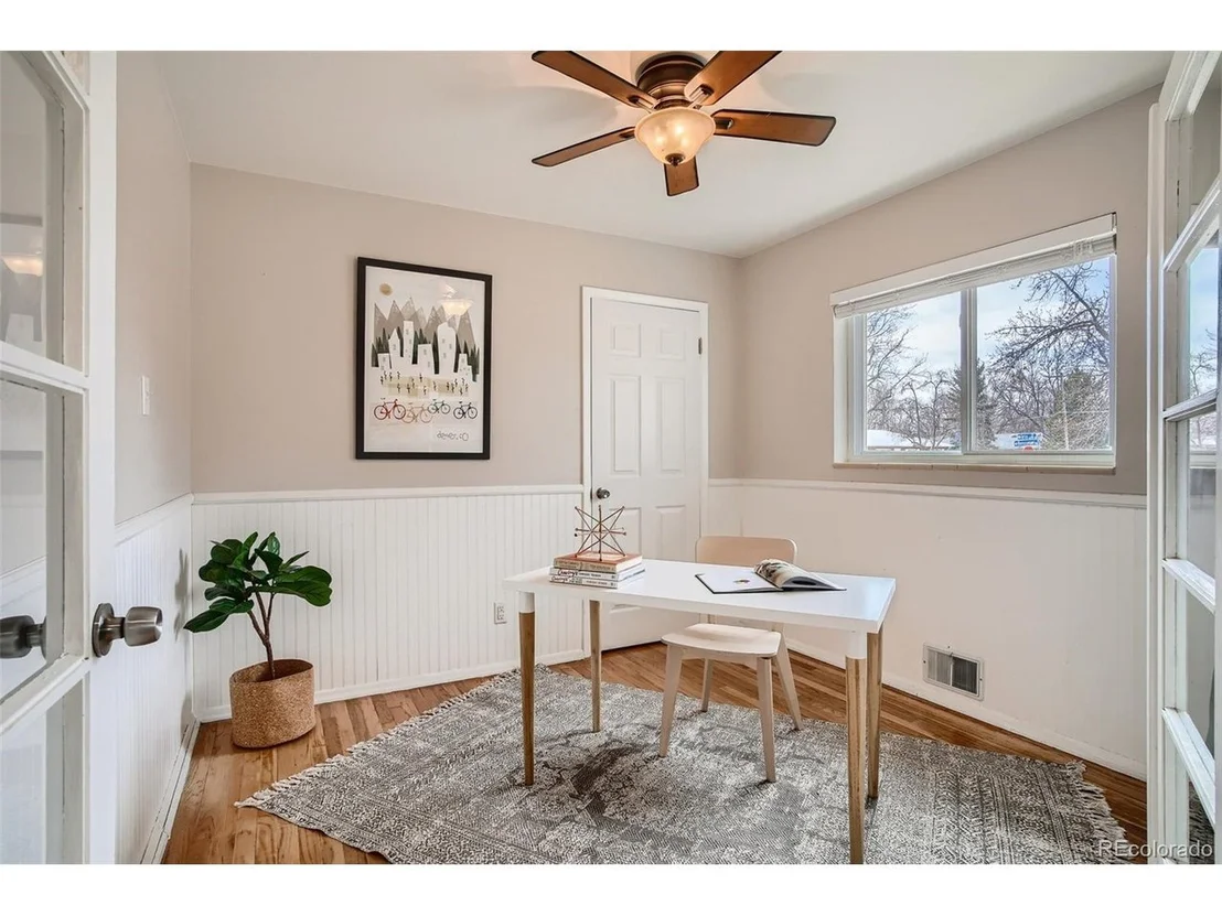 Photo of 6371 Iris Ct