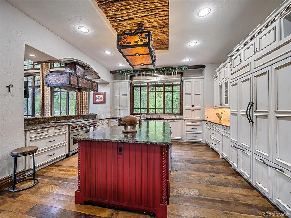 Photo of 33833 Deep Forest Rd