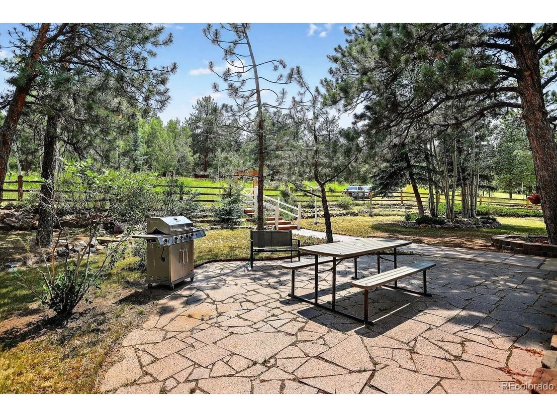 Photo of 1539 Bluebird Dr