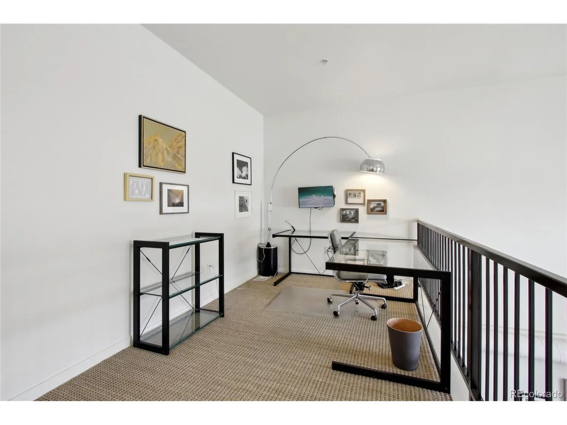 Photo of Unit 208 at 4520 Broadway St