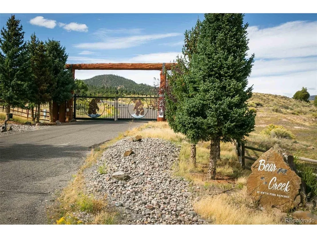 Photo of 963 Bear Creek Cir