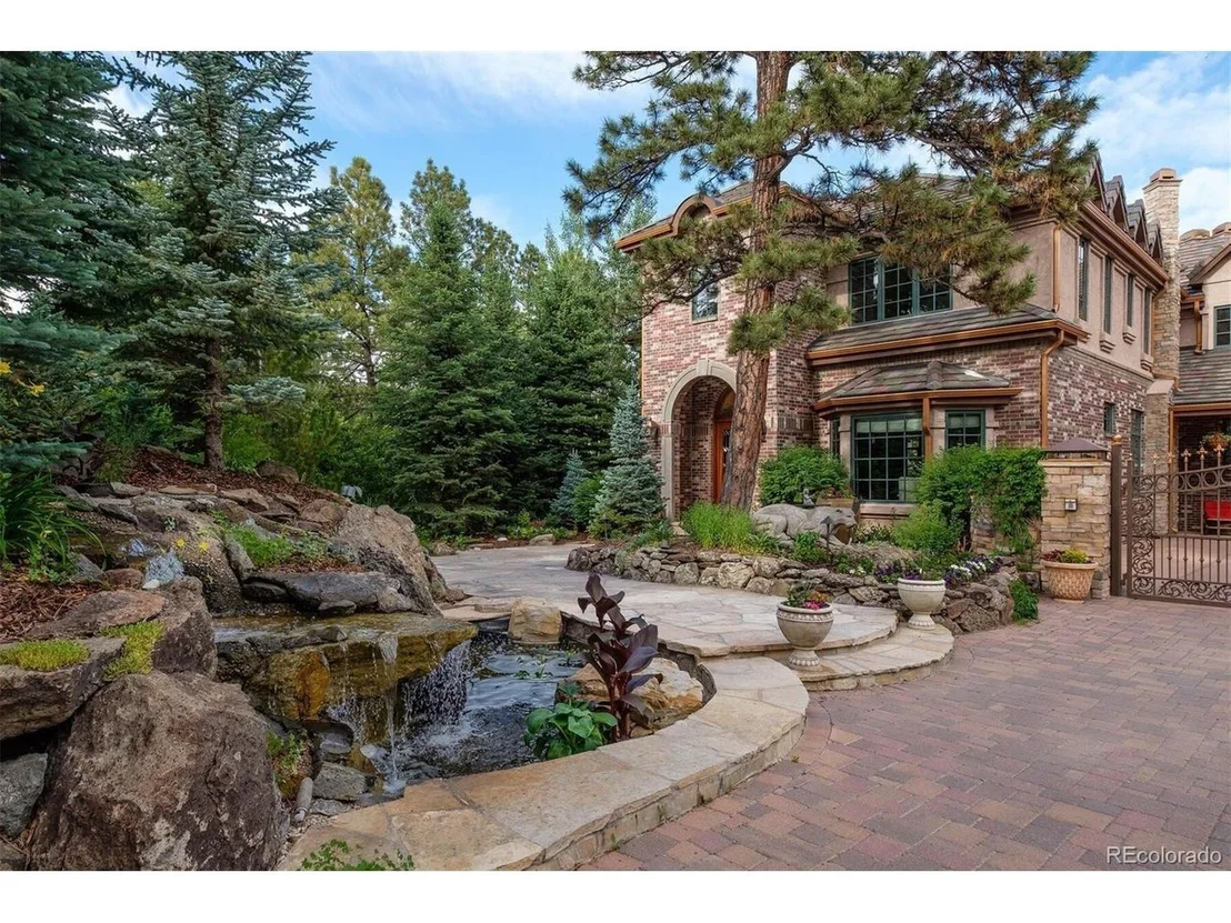Photo of 77 Comstock Pl