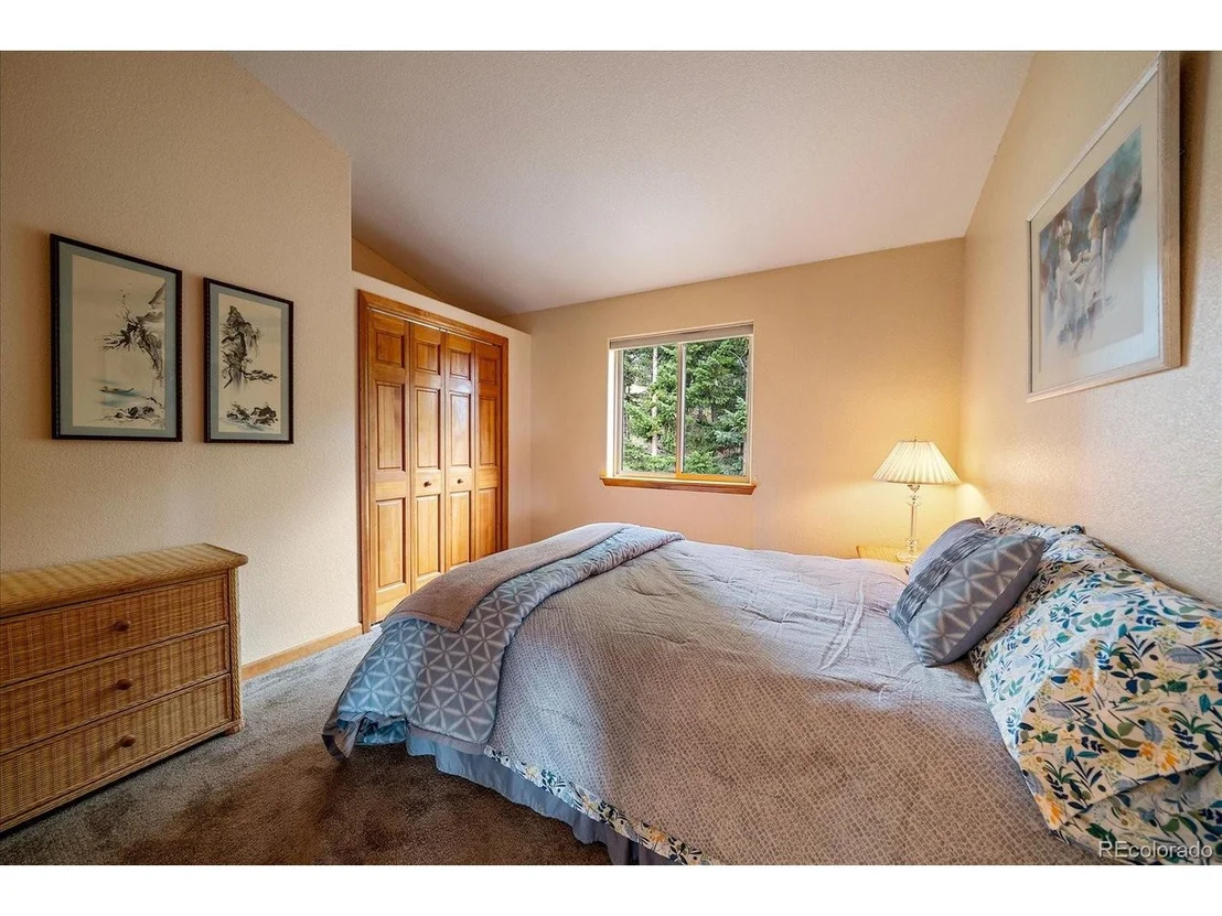 Photo of 90 Hilltop Dr