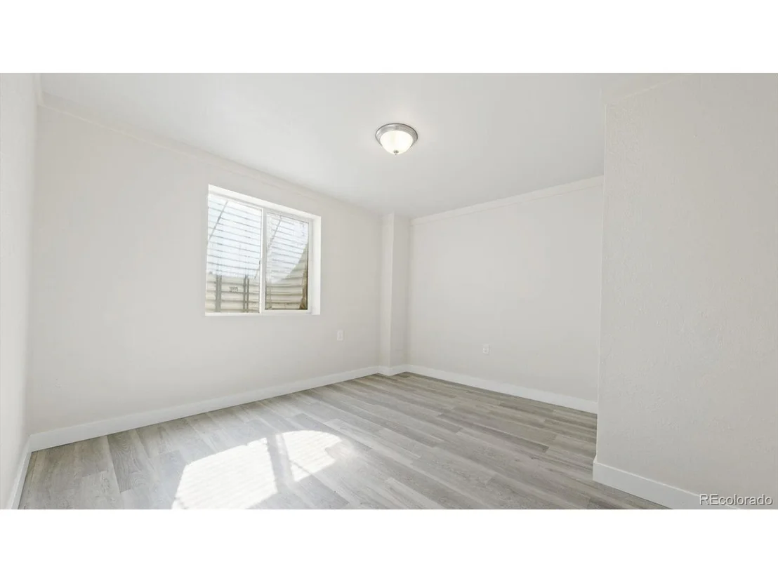 Photo of 15021 Randolph Pl