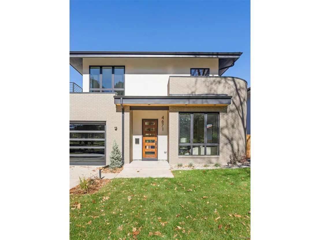 Photo of 4671 Highline Pl