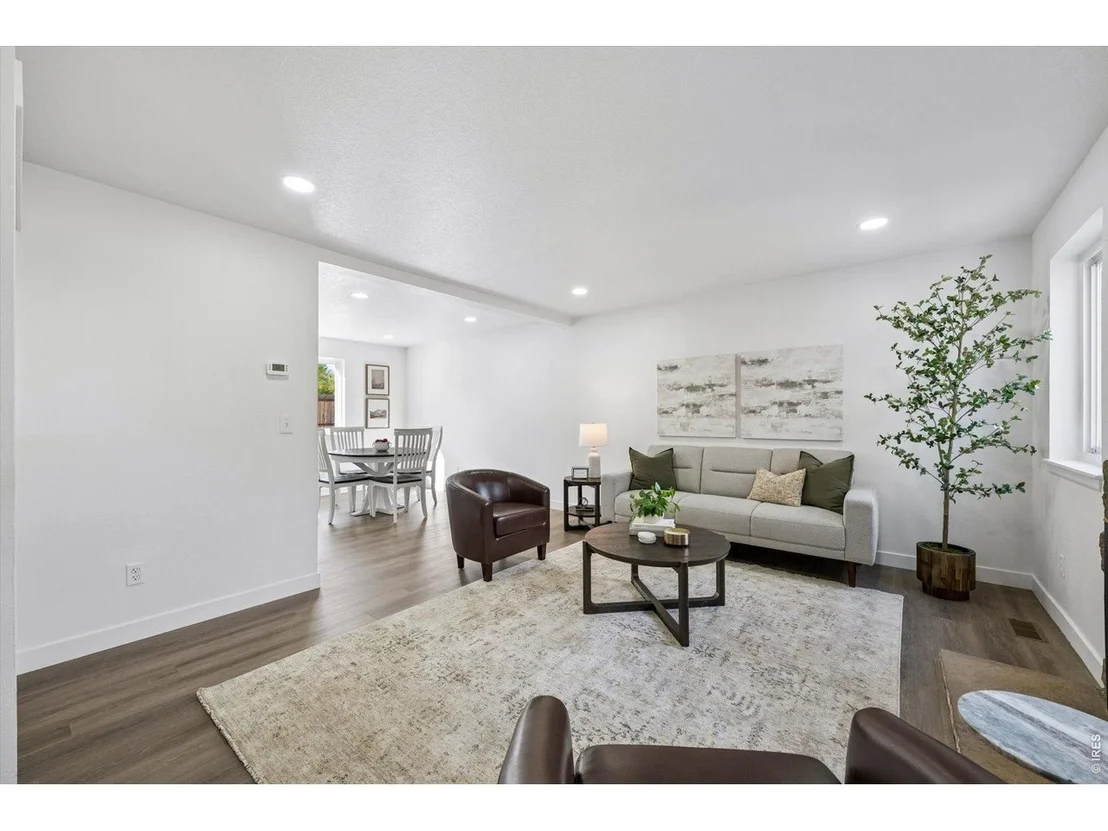 Photo of 2731 W 134th Cir