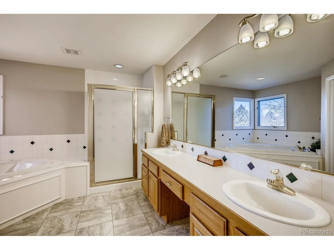 Photo of 2130 Ridgeview Way