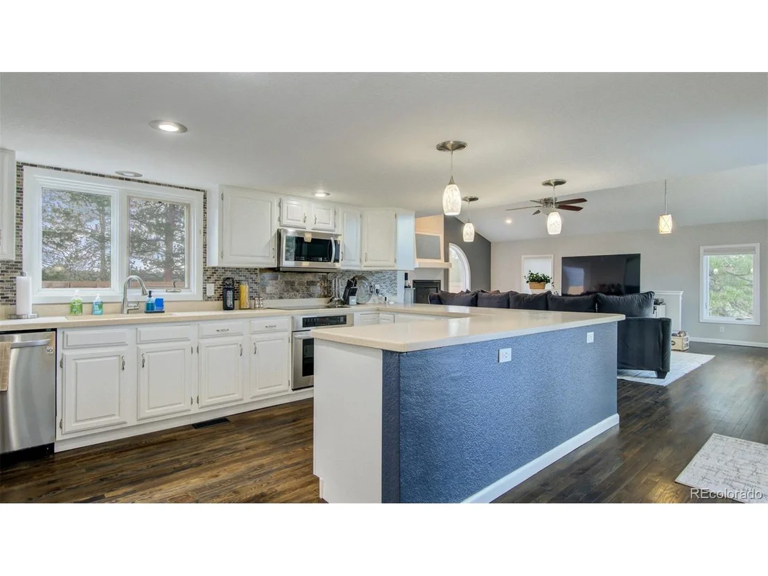 Photo of 1494 Deerpath Rd