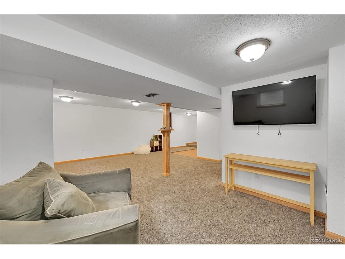 Photo of 12844 Columbine Cir