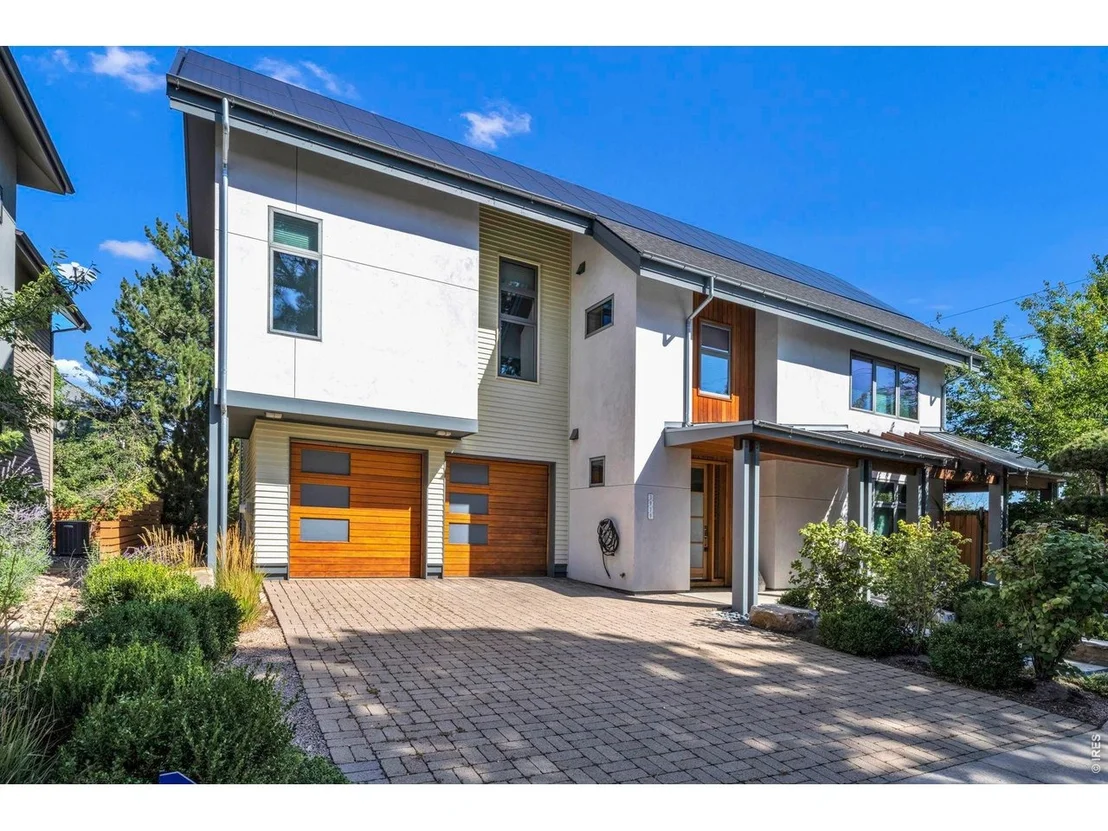 Photo of 3979 Springleaf Ln