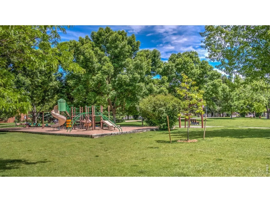 Photo of 6217 Willow Ln